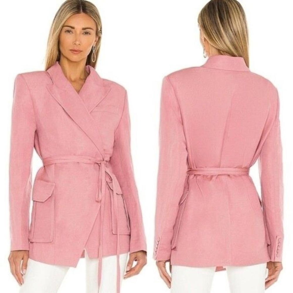 L'Academie Revolve Lightweight Blazer
Jacket Padded Shoulders Dusty Rose NEW - Picture 2 of 8